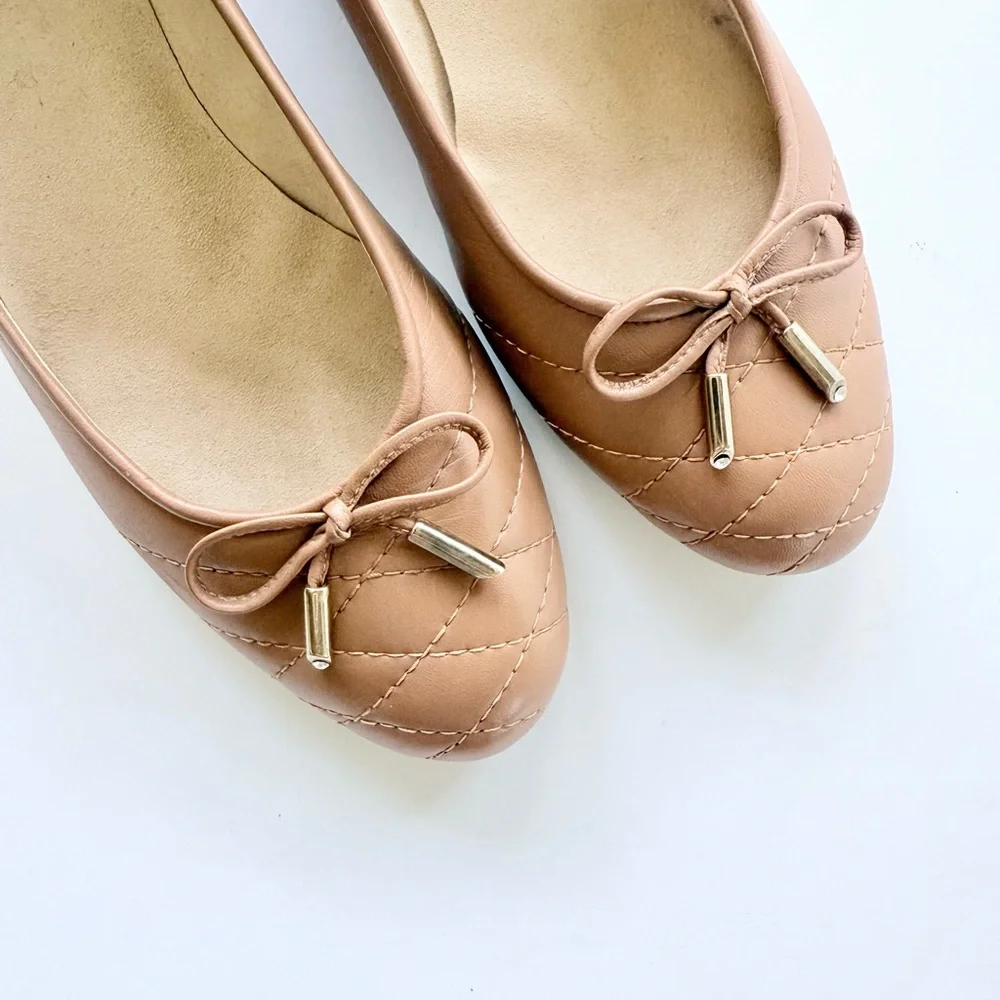 Stuart Weitzman Quilty Wedge in Camel / Tan Leather with Rhinestone Detail Bow 8 - Picture 9 of 16
